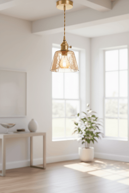 Amber-Colored Pendant Light of Glass – Warm Light & Stylish Design