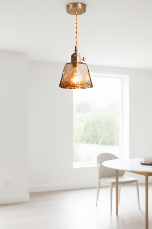 Amber-Colored Pendant Light of Glass – Warm Light & Stylish Design