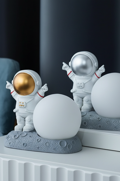 Astronaut Night Light