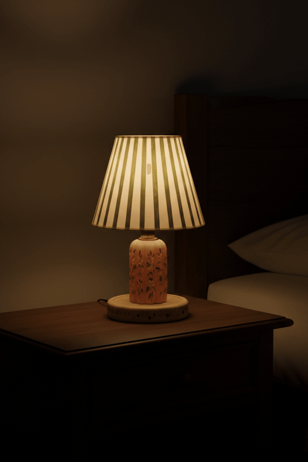 Capybara Ditsy Floral Table Lamp