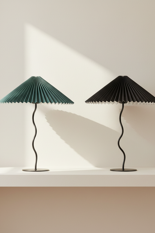H54 Miho Pleated S Table Lamp