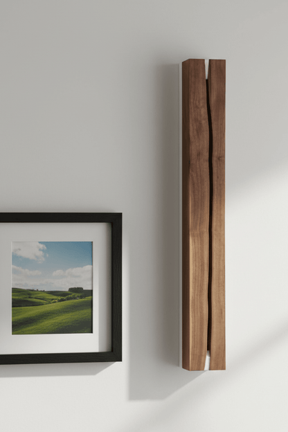 H93 Wooden Crevice Wall Sconce