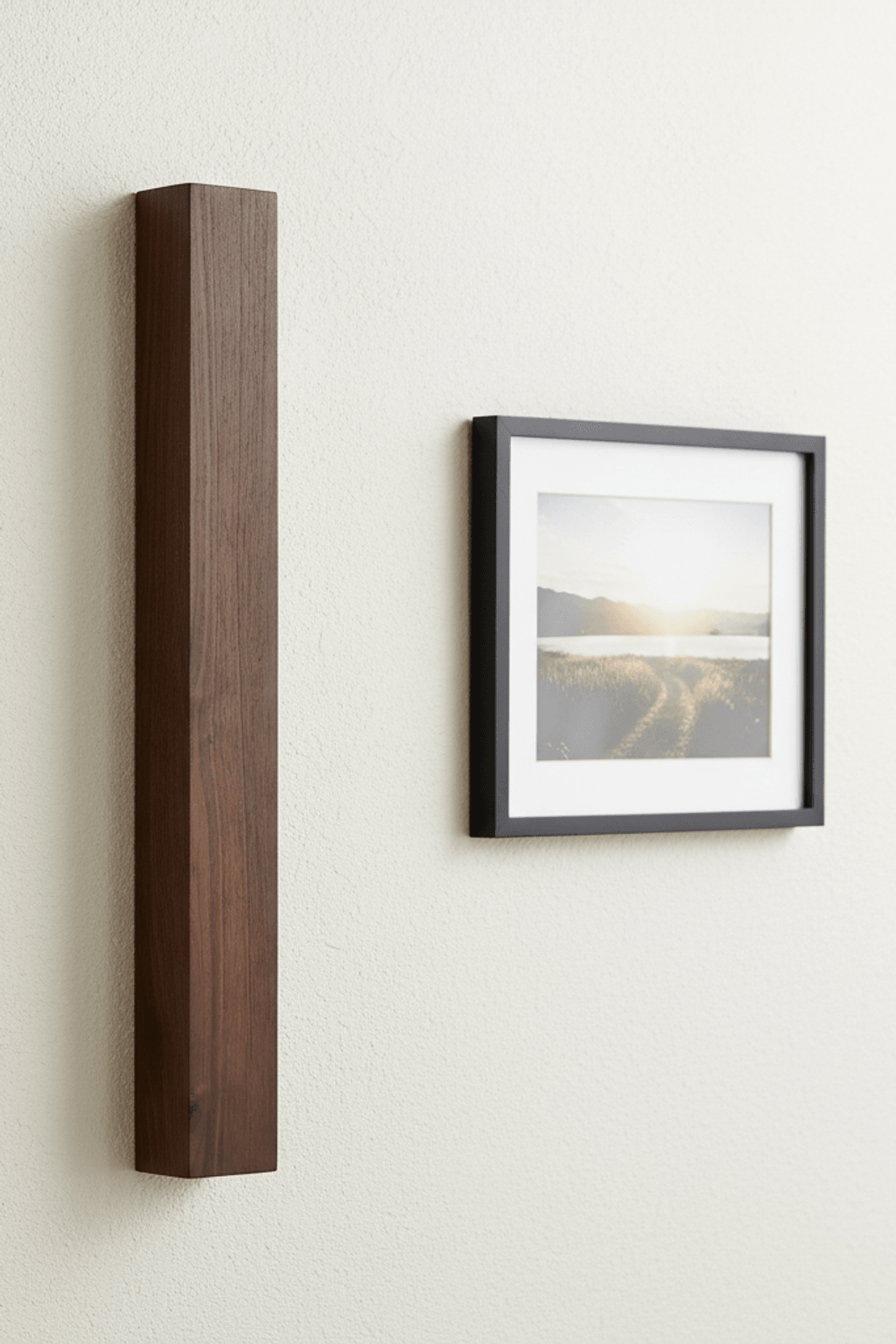 H93 Wooden Wall Sconce